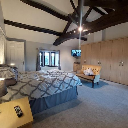 The Farm House Modern Spacious 2 Bedroom Home At Tong Road Leeds Perfect For Contractors Free Secure Parking Pudsey Ngoại thất bức ảnh